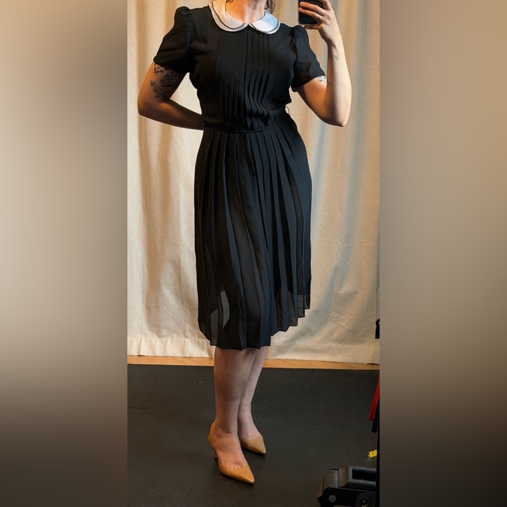 Vintage Peter Pan collar dress